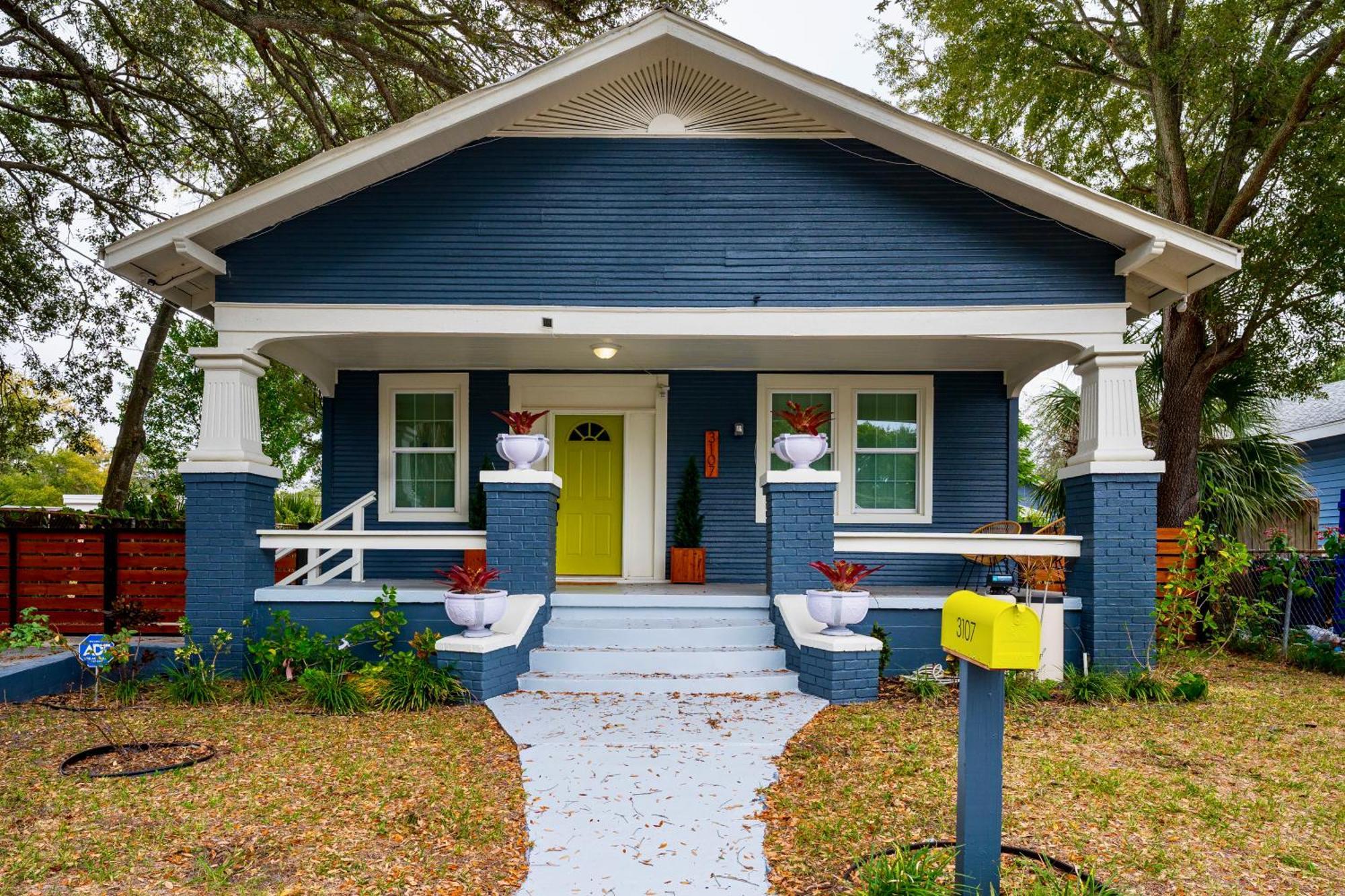 The Green Door In Ybor แทมปา ภายนอก รูปภาพ